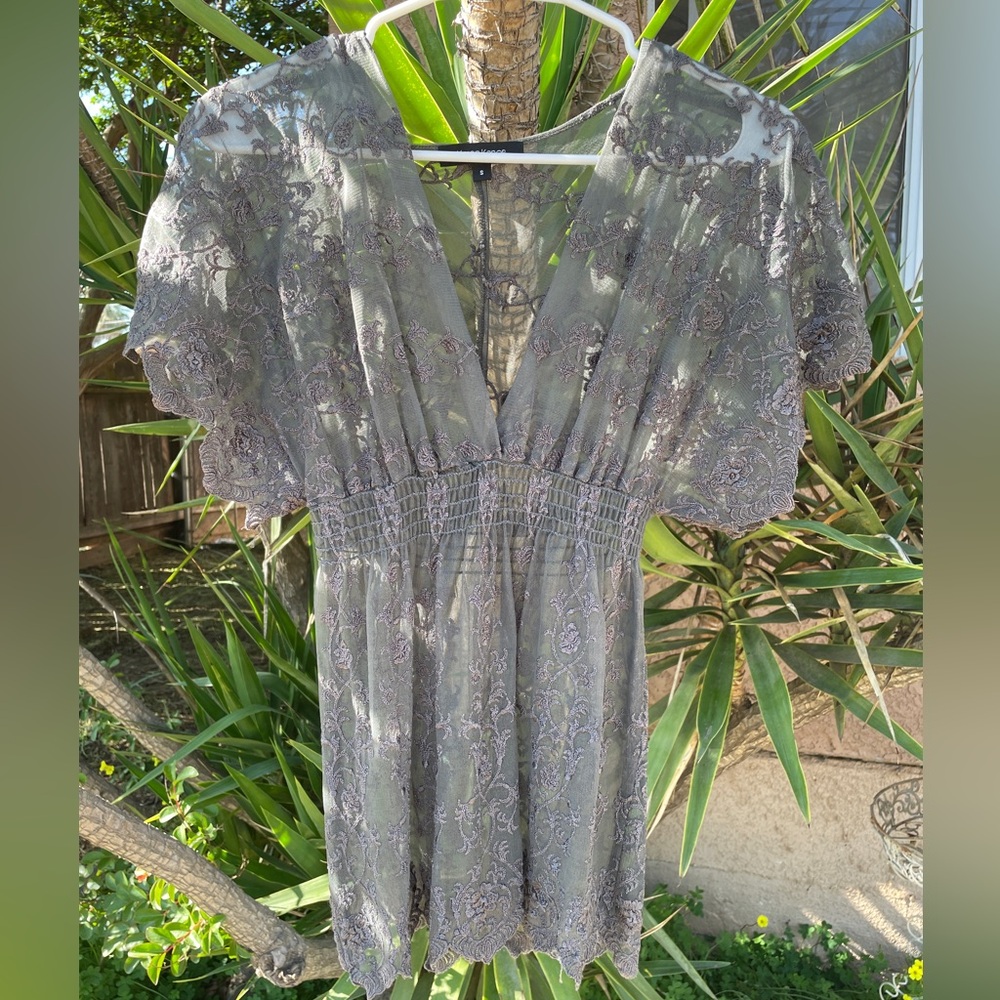 Karen Kane Laced Gray Blouse